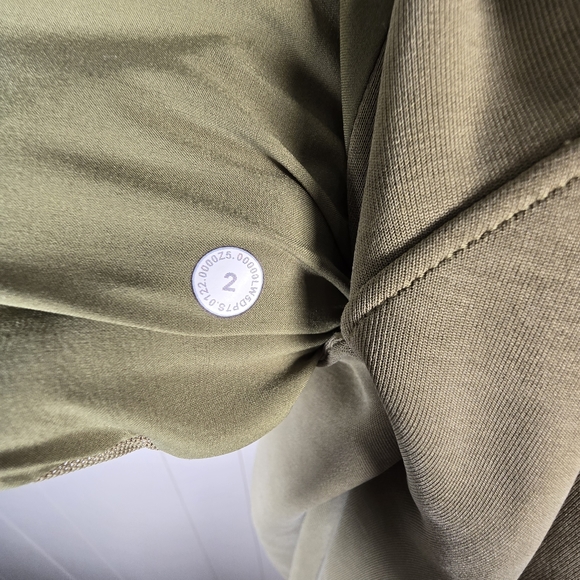 Lululemon Olive Softstreme Pants - Size 2 - Picture 6 of 10
